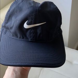 Black nike hat